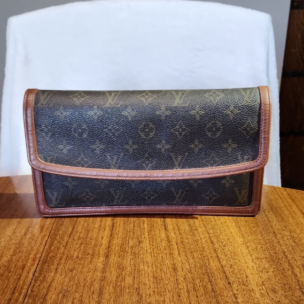 Louis Vuitton Pochette